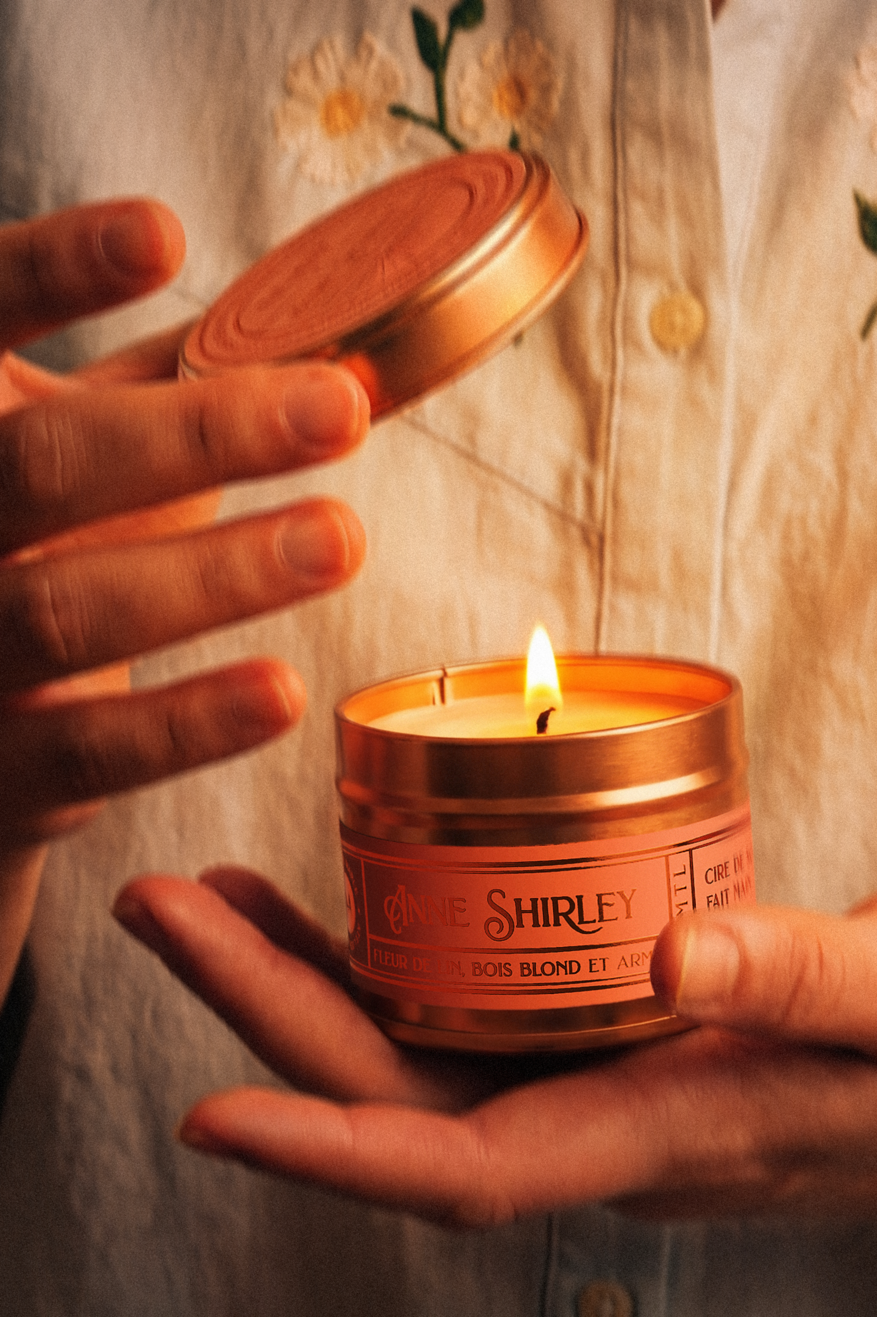 Bougie Édition spéciale: Bougie ANNE SHIRLEY en situation — Atelier Maple