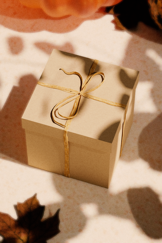 The Season's Box - 3 x 250 ml Candles + 1 x 100 ml Candle Free