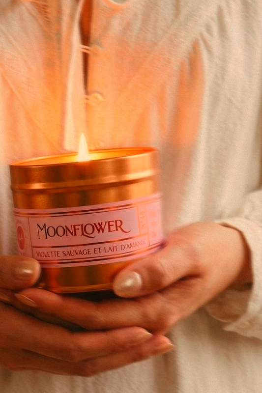 Bougie MOONFLOWER en situation — Atelier Maple