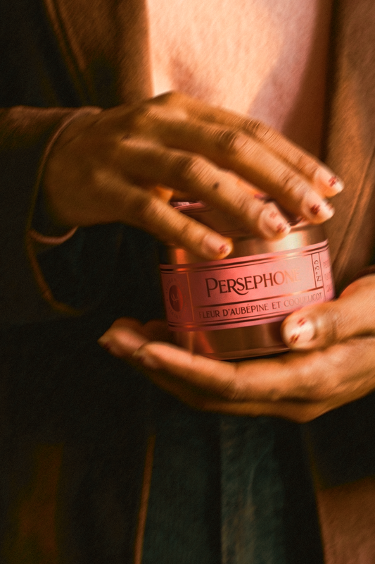 Bougie PERSEPHONE en situation — Atelier Maple